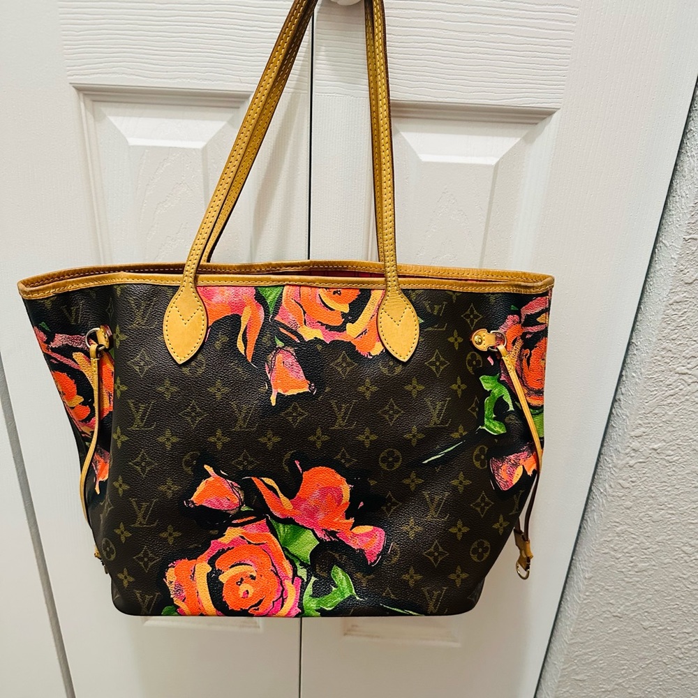 Louis Vuitton Neverfull Rose monogram